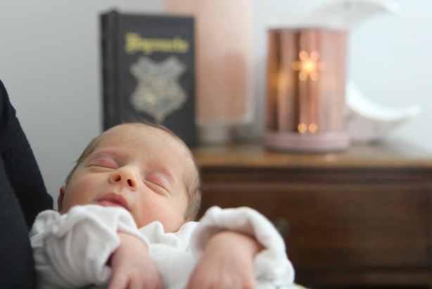 2018-02-18 - Kensington's Newborn Photos [004]